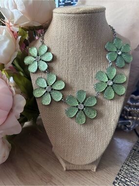 Coastal Cottage Mint Green Floral Necklace Beachy Boutique Jewelry
